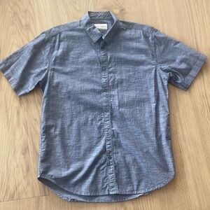 Coastaoro | denim blue | short sleeve button down | large